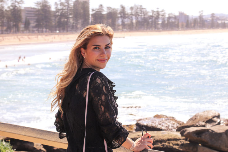 Chicwish_black_blouse_Sydney_Manly_blogger