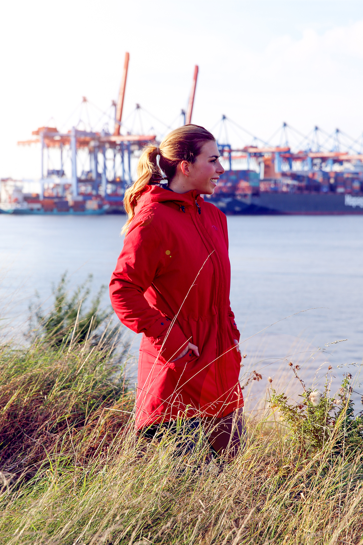 Fall_Look_Red_Jacket_Coat_Luisa_Lion_Hamburg