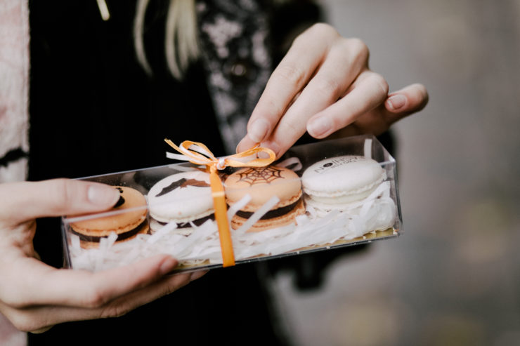 Happy Halloween Macaroons