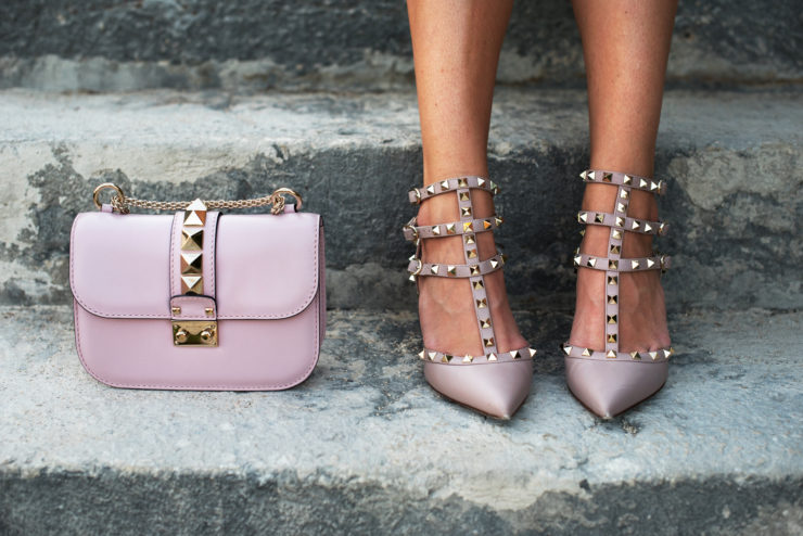 valentino lockup rosa rockstuds luisa lion