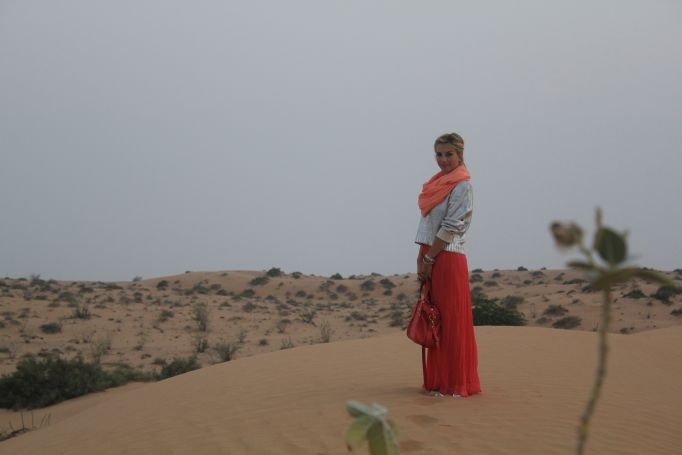 A Day in The Dunes - Dubai Desert Outfit