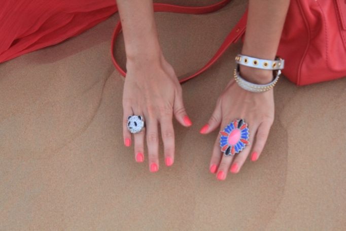 A Day in The Dunes - Dubai Desert Outfit