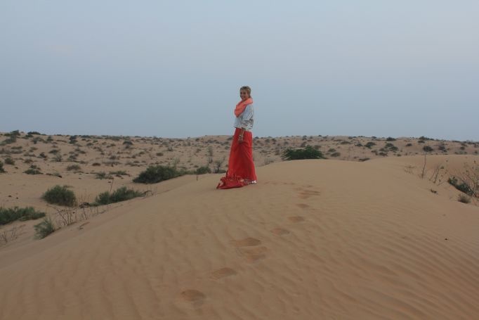 A Day in The Dunes - Dubai Desert Outfit
