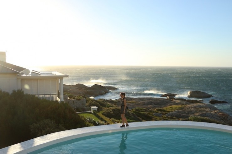 villa mit pool am meer