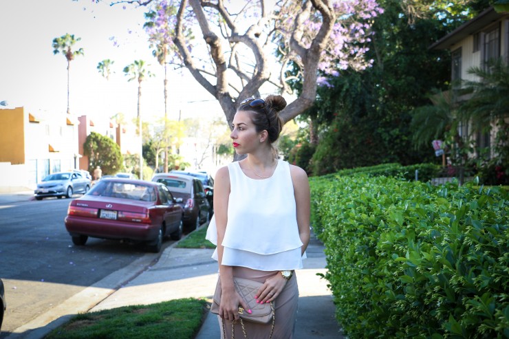 Beige Vintage Chanel Bag and Pastel Summer Look