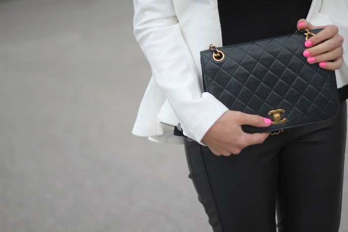 schwarze handtasche chanel vintage