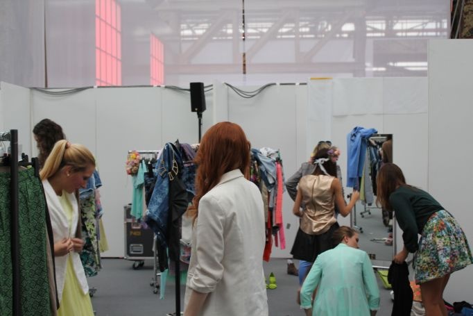 backstage c&a fashion show