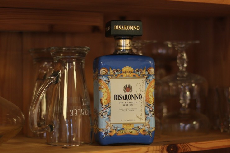 limited edition Disaronno versace