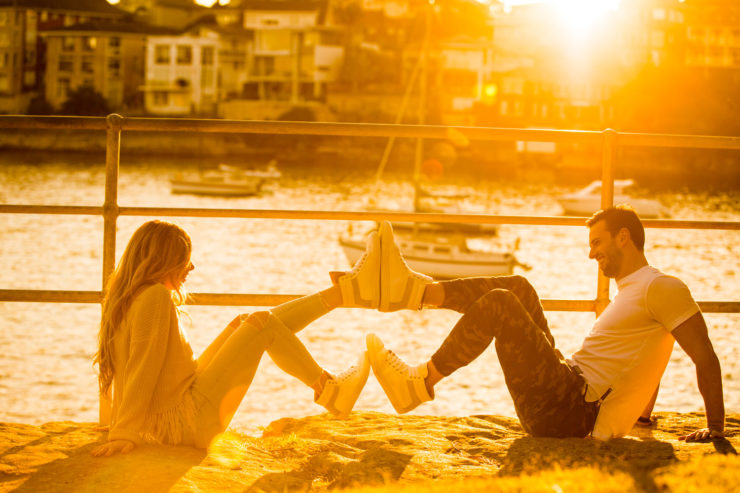 couple picture inspo sneajker blogger luisa daniel