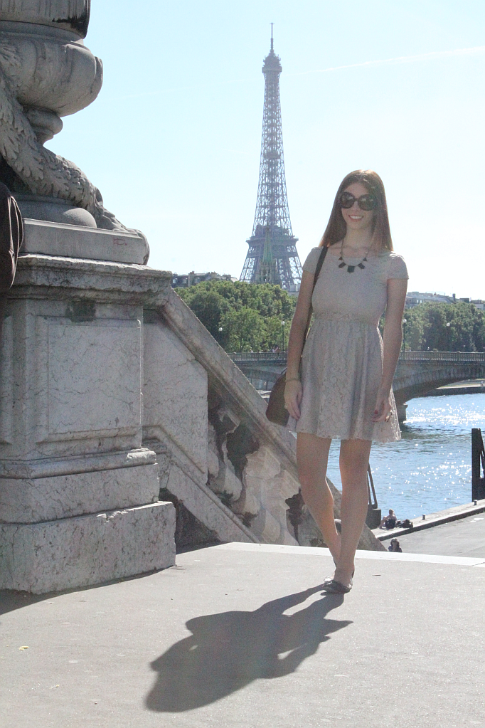 beiges kleid zara