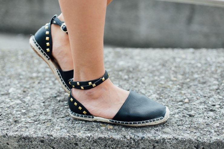 schwarze Nieten Espadrilles Valentino