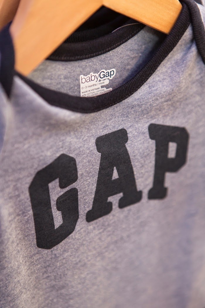 baby gap strampler grau