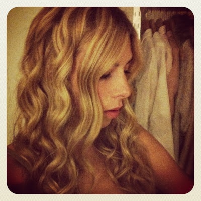 blonde locken