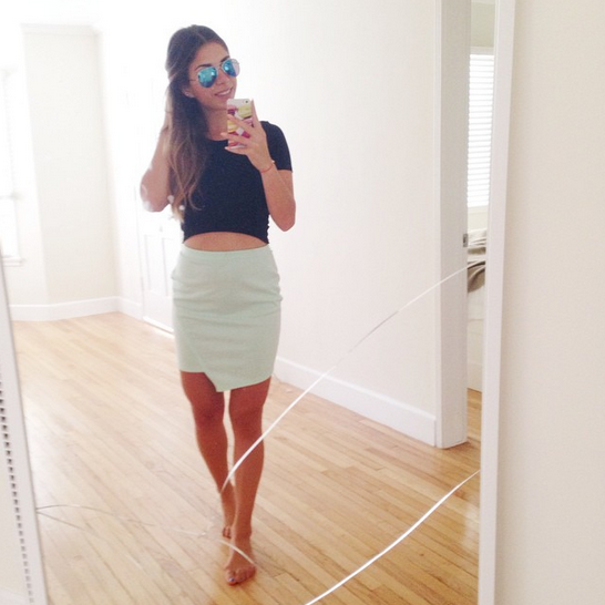 cropped top black