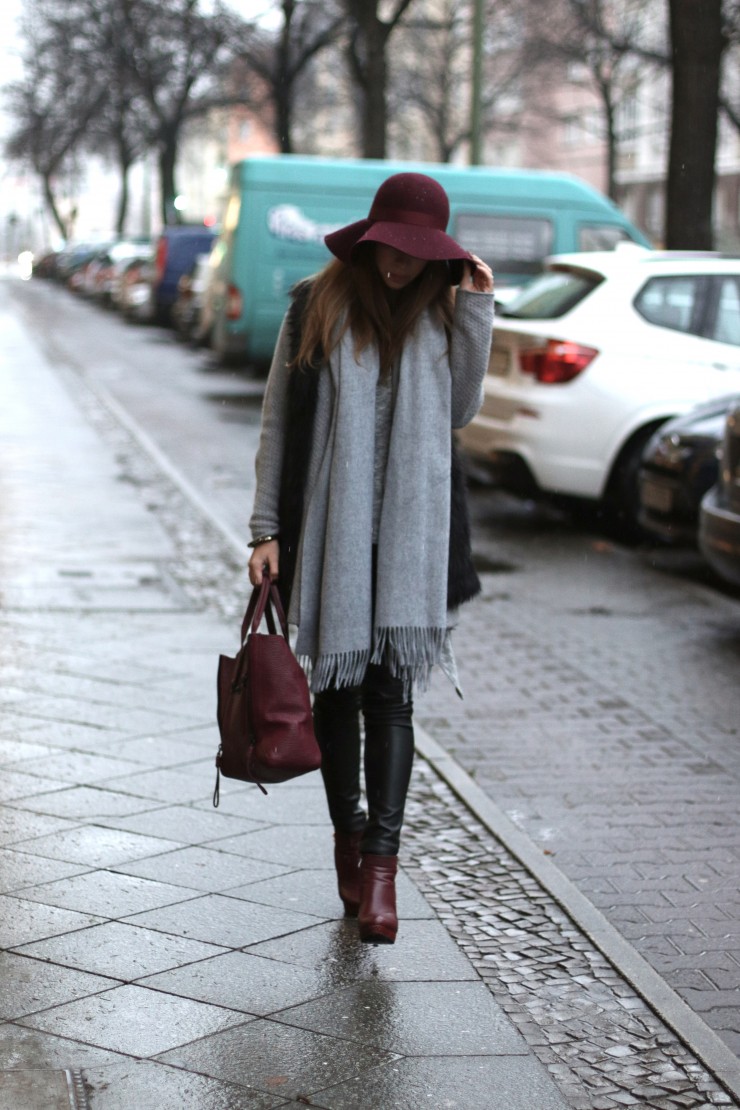 burgundy hat topshop