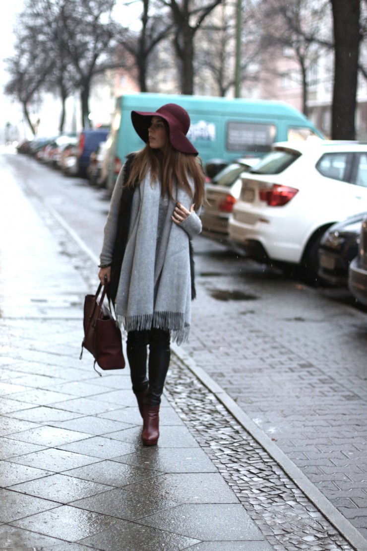 grey scarf H&M