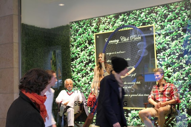 Munich from above, Bayrischer Hof and Tommy Hilfiger Shopping Window with real Models
