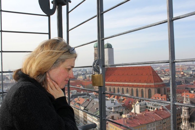 Munich from above, Bayrischer Hof and Tommy Hilfiger Shopping Window with real Models