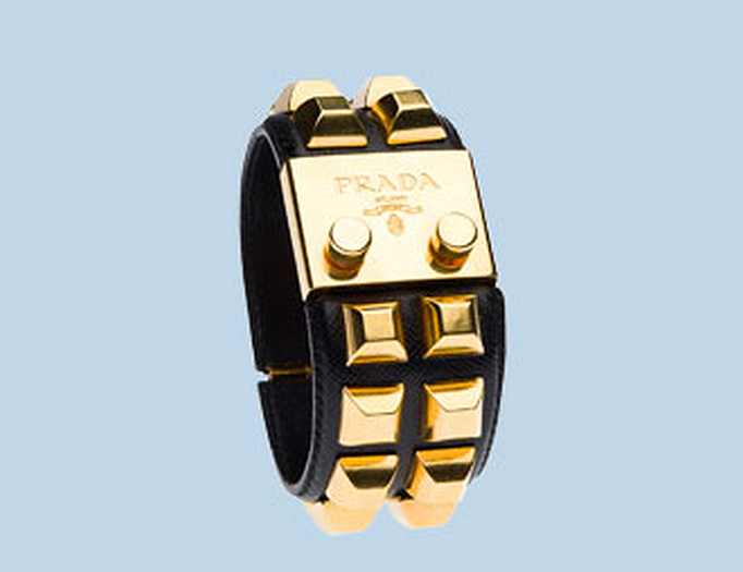 schwarzes Prada Lederarmband mit goldenen Nieten