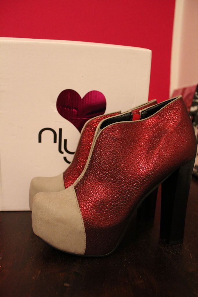 New in: Glossybox Style and Nelly Event Shoes