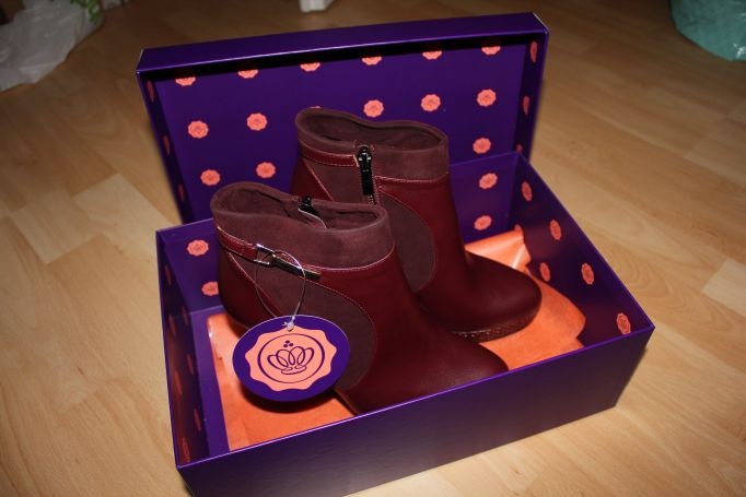 New in: Glossybox Style and Nelly Event Shoes