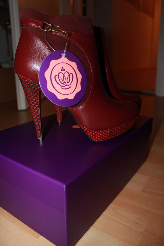 New in: Glossybox Style and Nelly Event Shoes