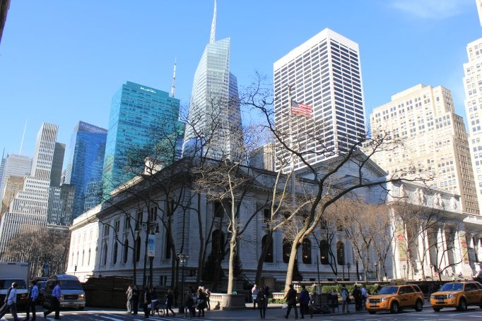 NYC: Welcome to 5th Avenue