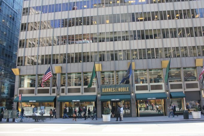 NYC: Welcome to 5th Avenue