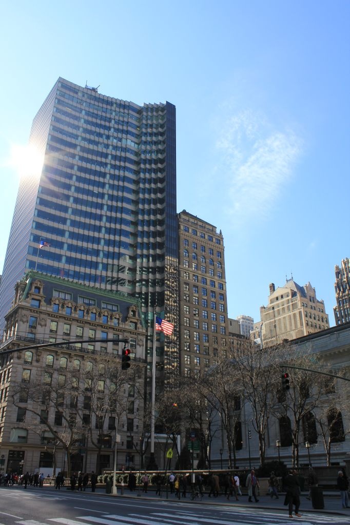 NYC: Welcome to 5th Avenue