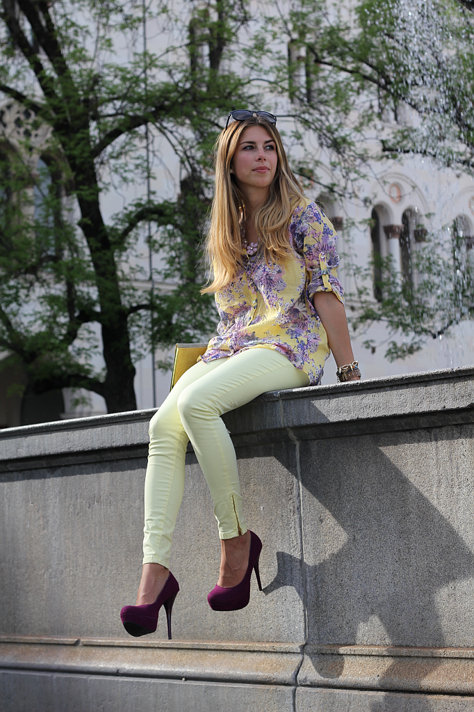 Outfit: All Yellow and Violet