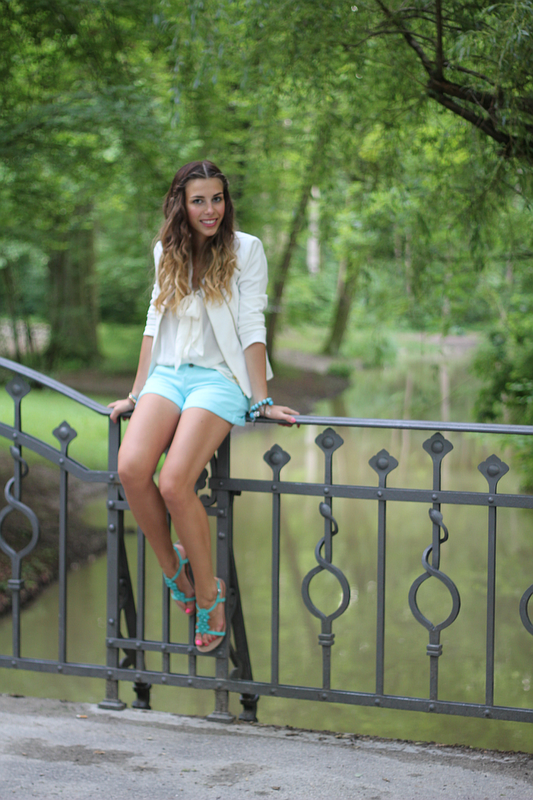 Outfit: Perfect Summer Colors - white & turquoise