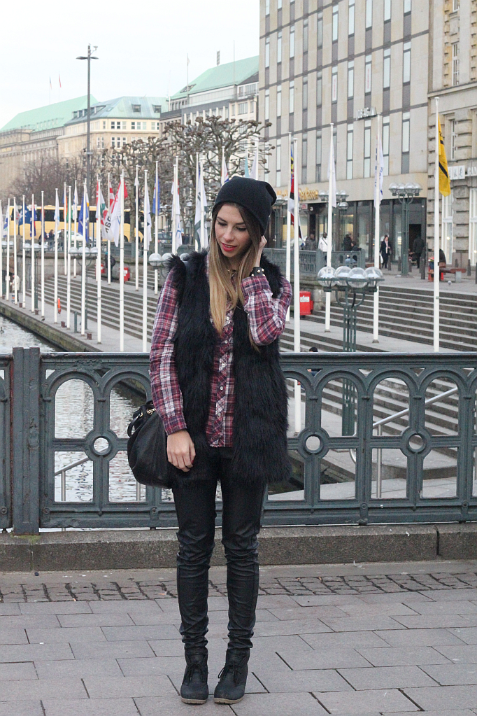 Outfit: The Cold Days Are Over Soon