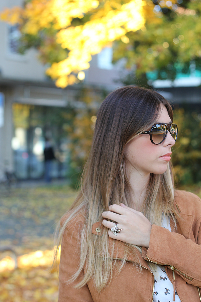 Outfit: The leaves are falling