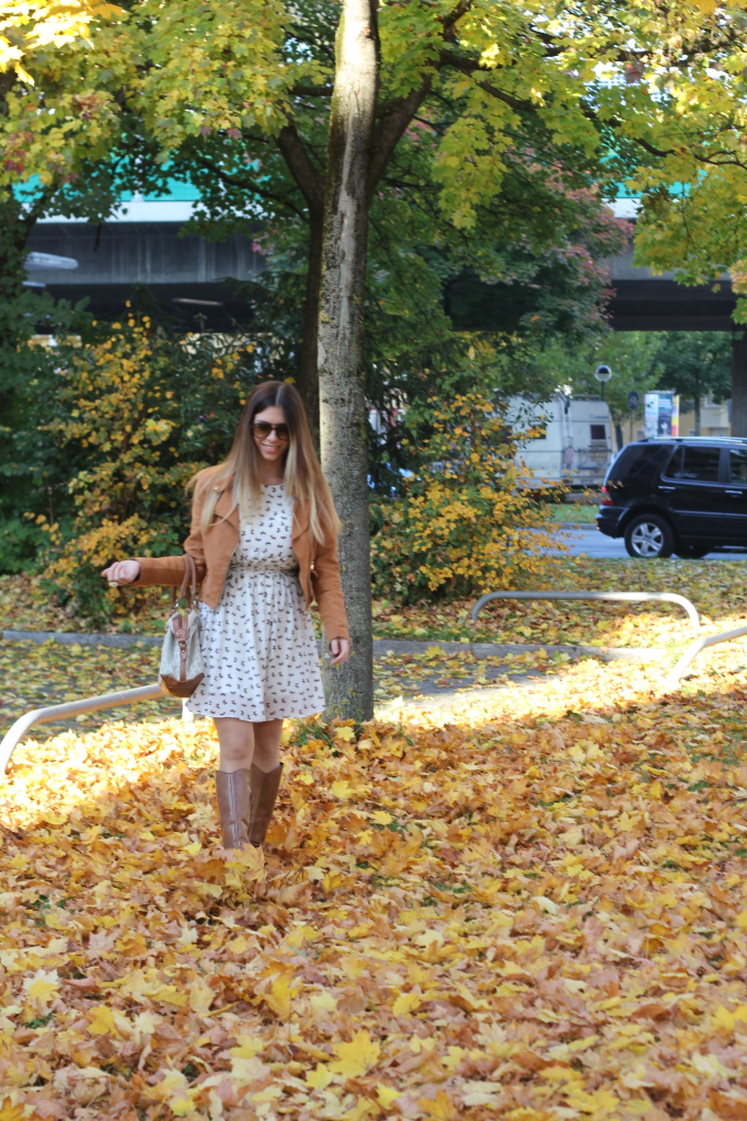 Outfit: The leaves are falling