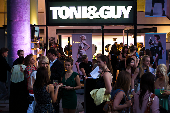 Outfitt & Event: Toni & Guy and I heart Alice Vernissage