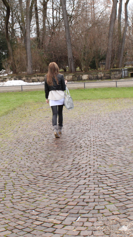 Street-Style Shooting with Marta and Shopping in Munich