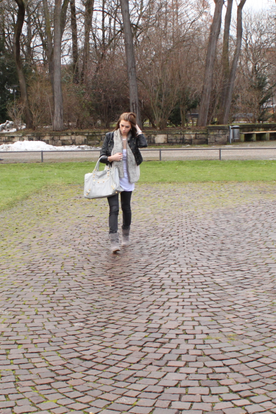 Street-Style Shooting with Marta and Shopping in Munich