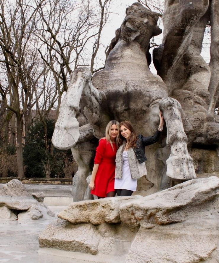 Street-Style Shooting with Marta and Shopping in Munich