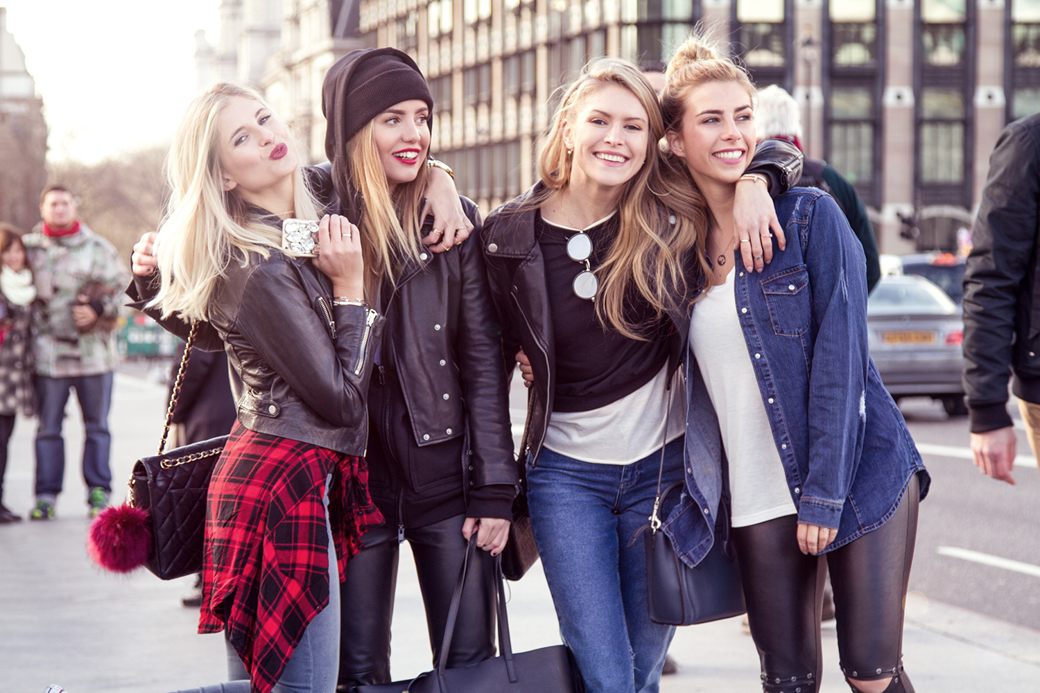 streetstyle_london_fashion_blogger_friendship_goals