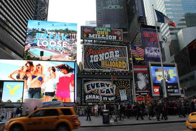 Times Square - thousand impressions at once