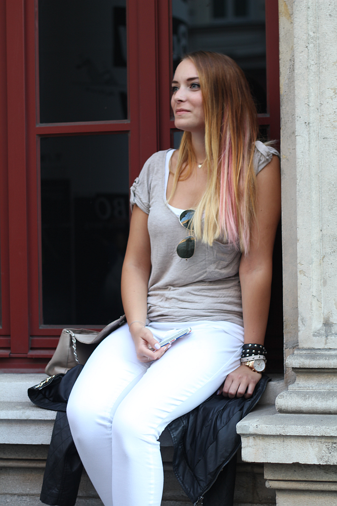 haare mit pinken strähnen